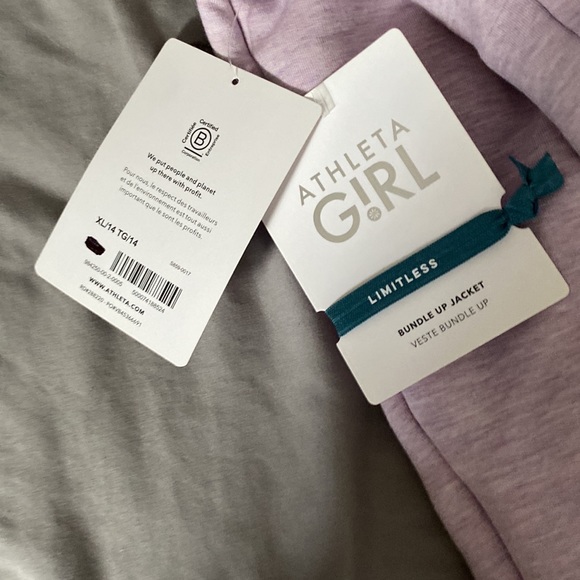 Athleta girl fluffy zip up new with tags - Picture 4 of 4